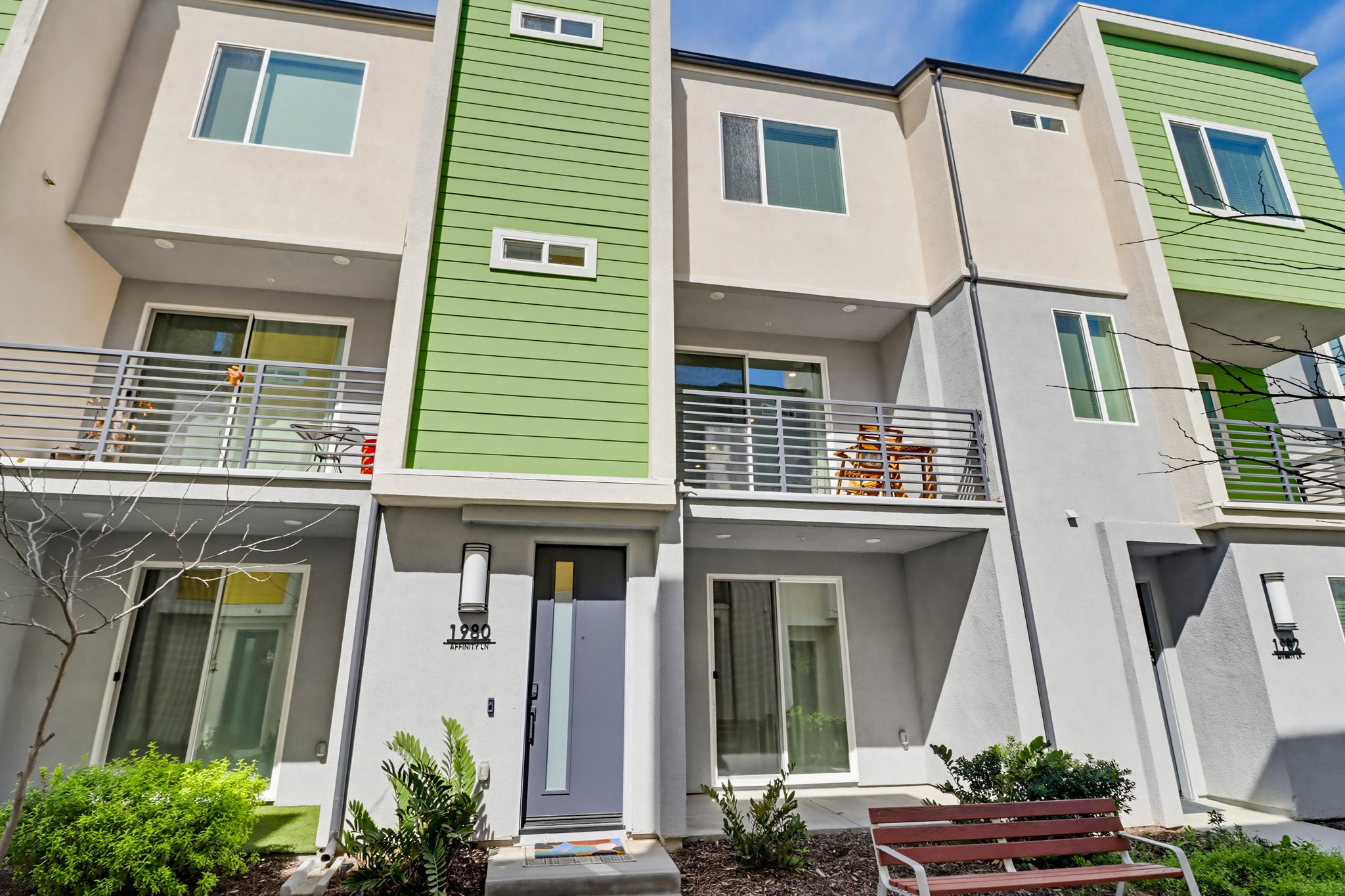 1980 Affinity Lane - 1
