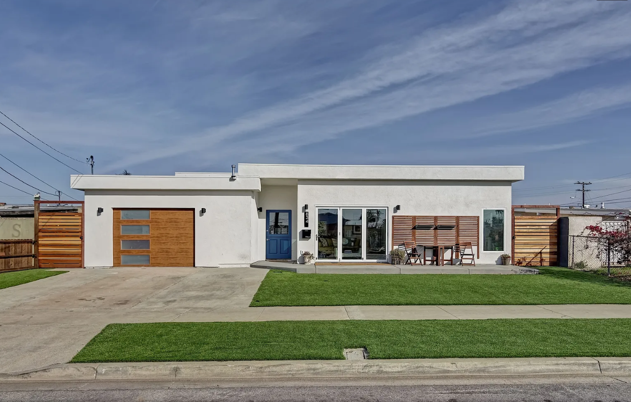 834 Holly Avenue - 1